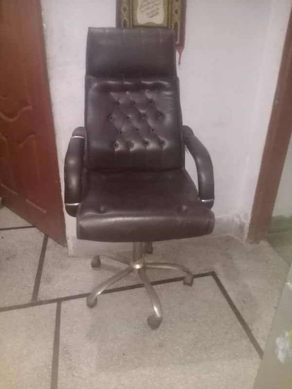 office table and chair for sale 2