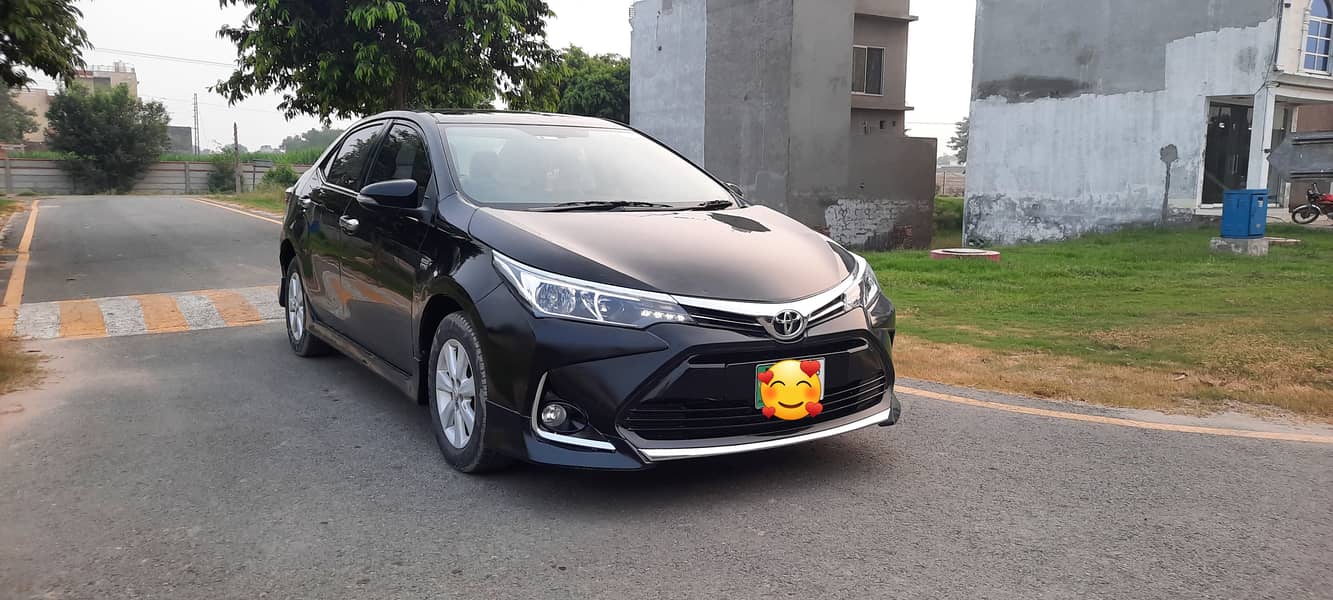 Toyota Altis Grande 2016 1