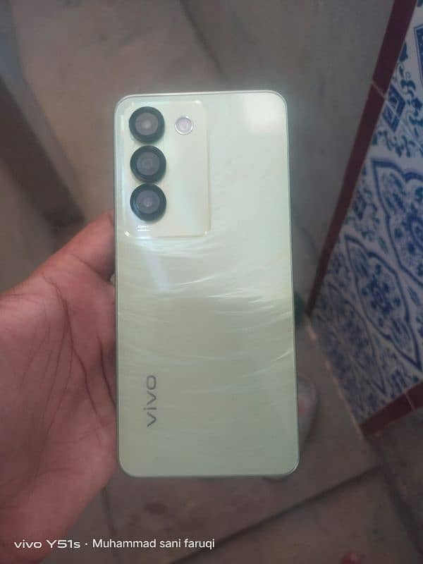 vivo y100  8+8/128 0