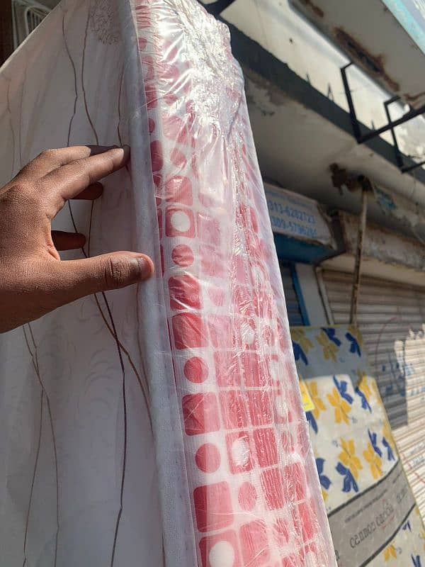 Mattress with only 250 delivery charges(Whatsapp pls) 15