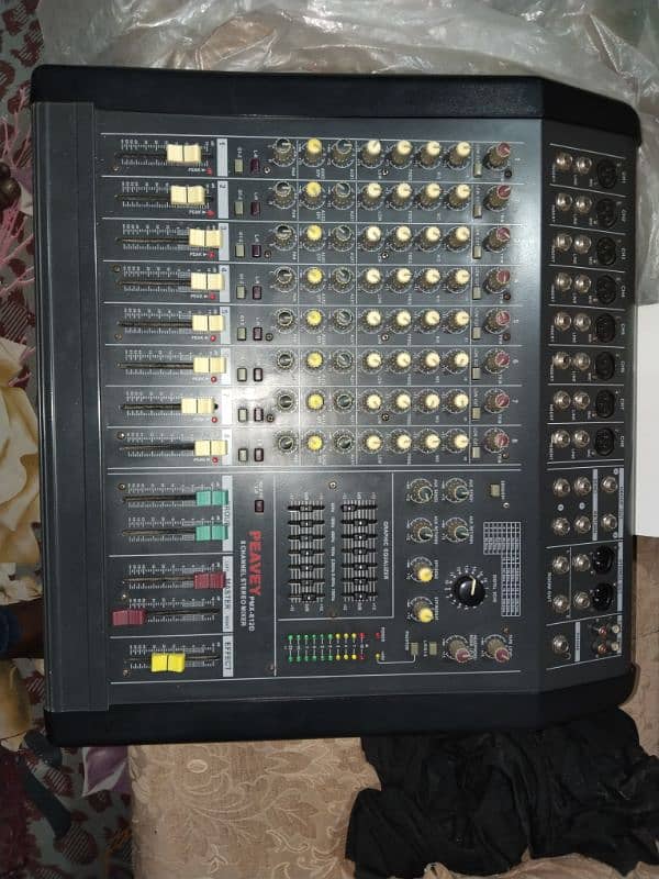 power mixer 8 chanl 2