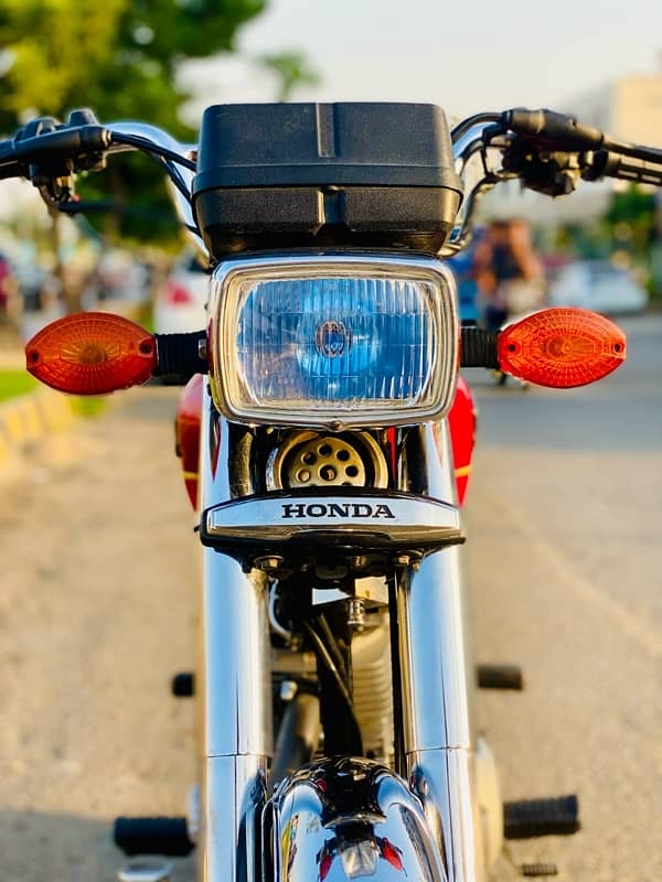 Honda CG125 Special Edition 7