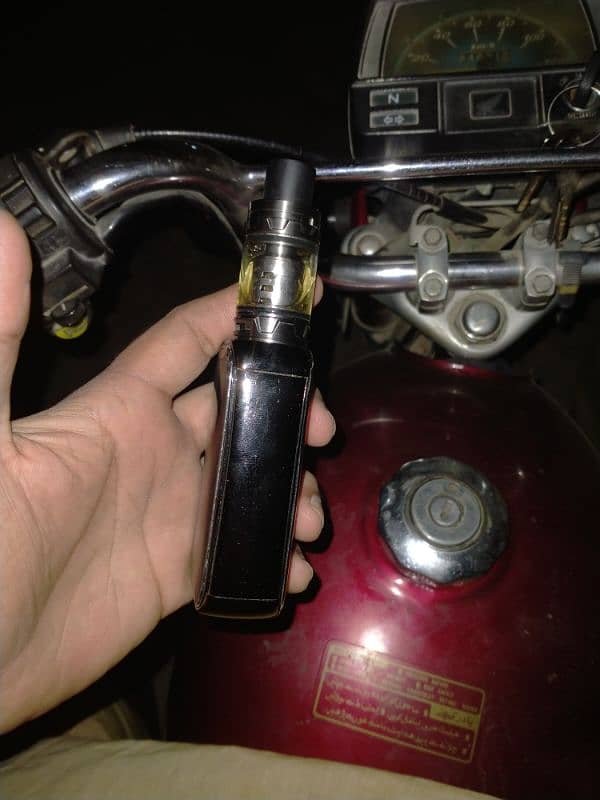 smok ka vape boht hi acha power full smog 220 watt 10/8   03059605266 3