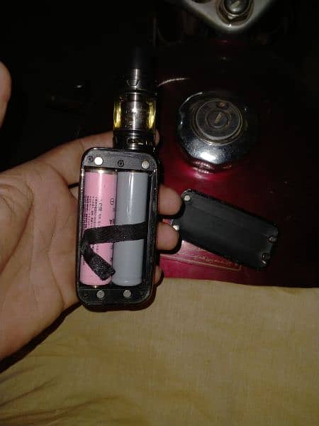 smok ka vape boht hi acha power full smog 220 watt 10/8   03059605266 4