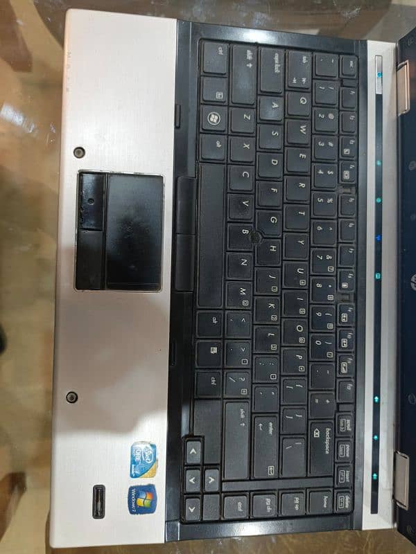 HP ELITEBOOK 8440p 4