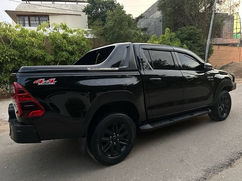 Toyota Hilux Revo V Grade Push Start Fully Loaded 2019 Like New 5