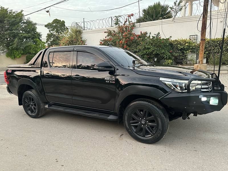 Toyota Hilux Revo V Grade Push Start Fully Loaded 2019 Like New 7