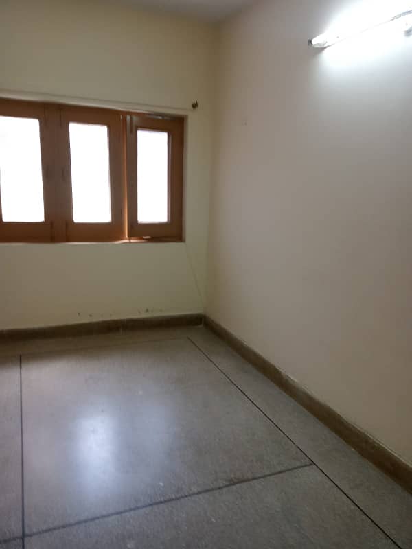 Ideal 10 Marla House For Sale At Madina Town Faisalabad 0