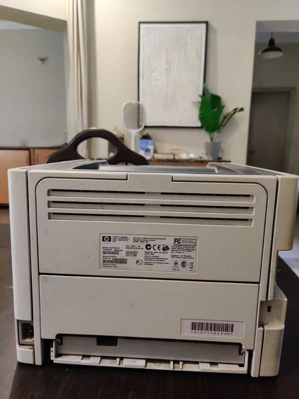 HP printer good condition plug and play laser jet p2015n  for sale 2