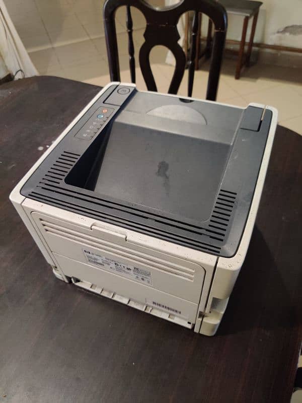 HP printer good condition plug and play laser jet p2015n  for sale 3