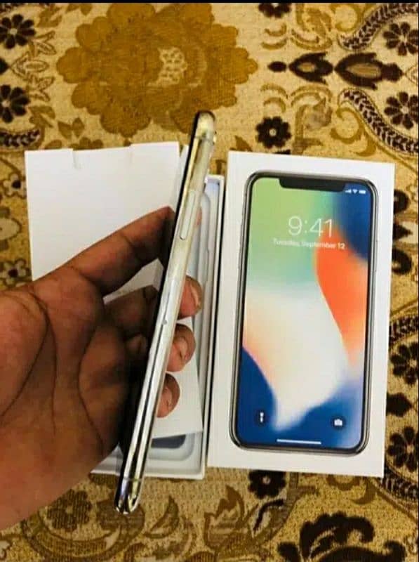 iphone x 256Gb pta approved with box and charger 3