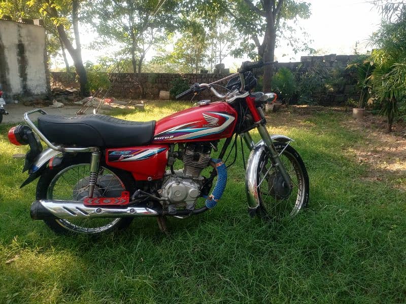 honda 125 red  0/3/1/3/5/5/9/9/3/9/1 1