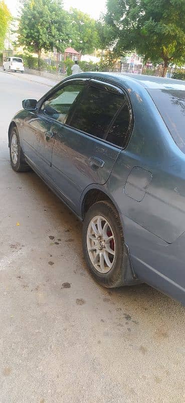 Honda Civic EXi 2005 5