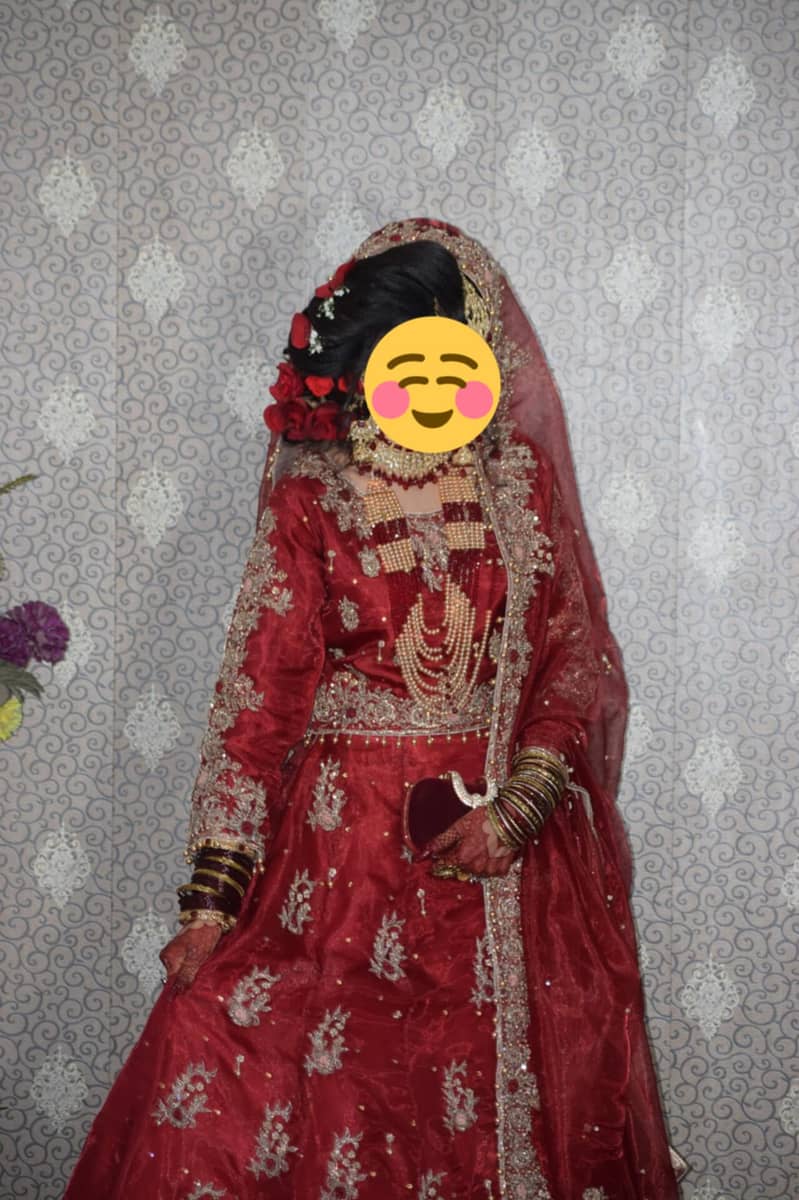 bridal lehnga for sale just 1 time use just like new 3