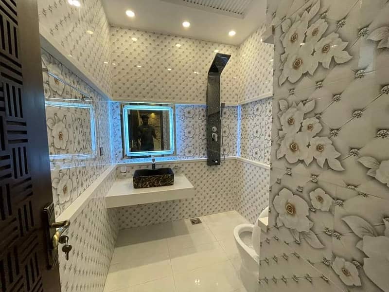 10 Marla Brand New Luxury Upper Portion Is Available For Rent In Ghouri Block Bahria Town Lahore 2