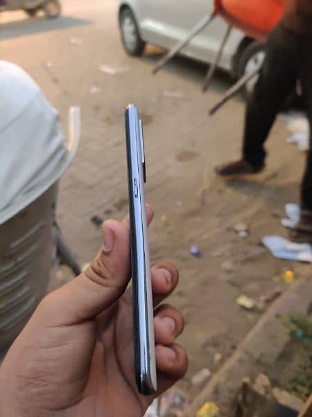 Oppo A95 8+8ram 128gb Memory 9