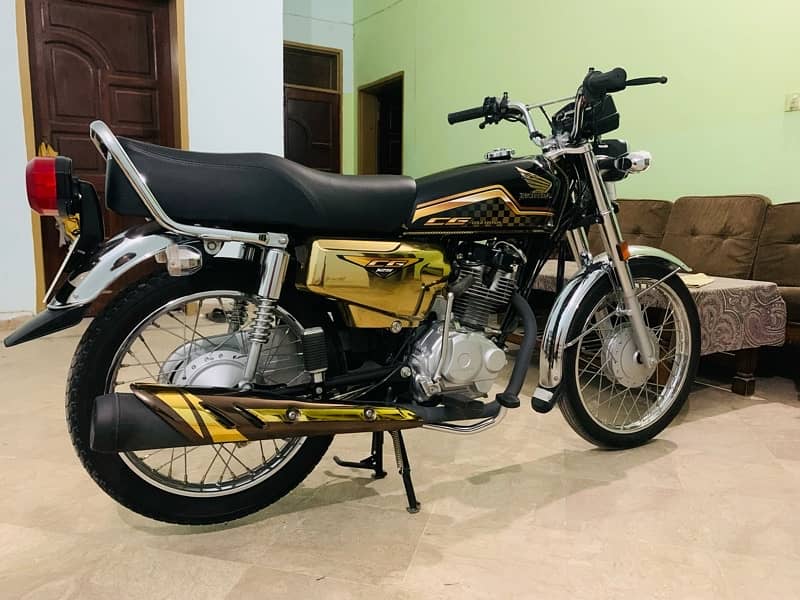 Honda CG 125 Gold edition salf start 5 gear Punjab registered 2