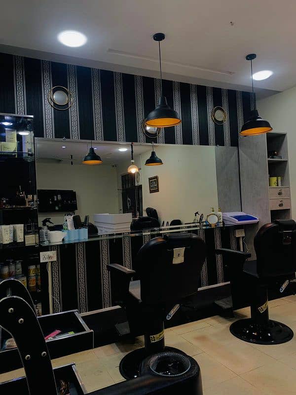 beauty salon furniture and all setup for sale 0