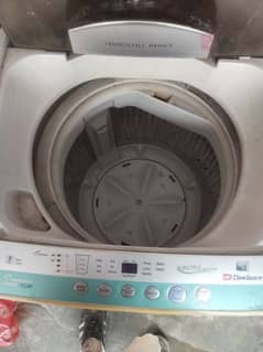 dawlance fully autuomatic washing matchine 08 kg