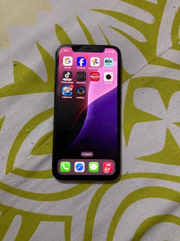 iPhone XS non pta 64gb gold colour water pack 8