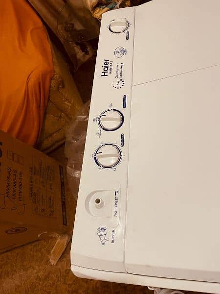 Brand new two in one washing machine and dryer 4