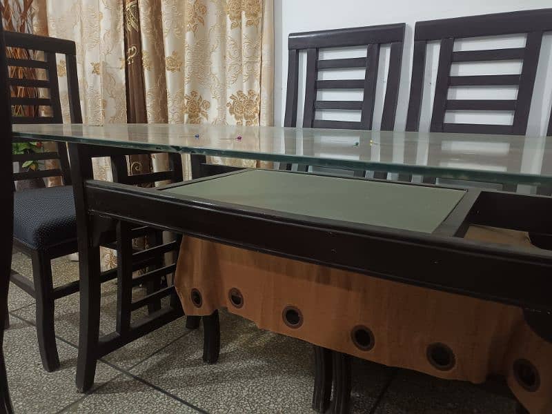 06 chair dining table for sale. 1