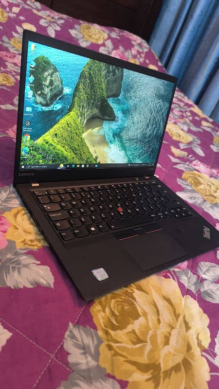 Lenovo Thinkpad X1 Carbon Core i5 7th Gen 1