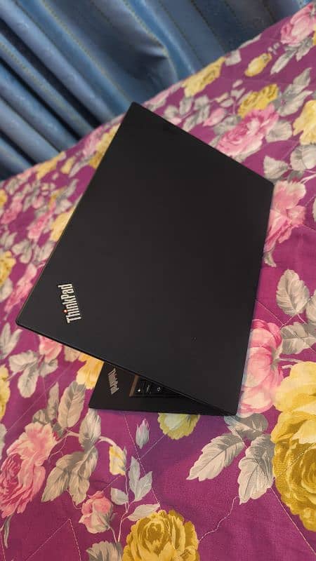 Lenovo Thinkpad X1 Carbon Core i5 7th Gen 4