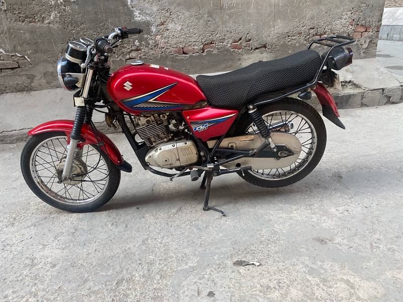 SUZUKI GS150 MODEL 2015 3