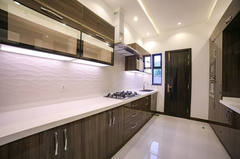 Near To Park 10 Marla Modern Designer Bungalow For Sale 5