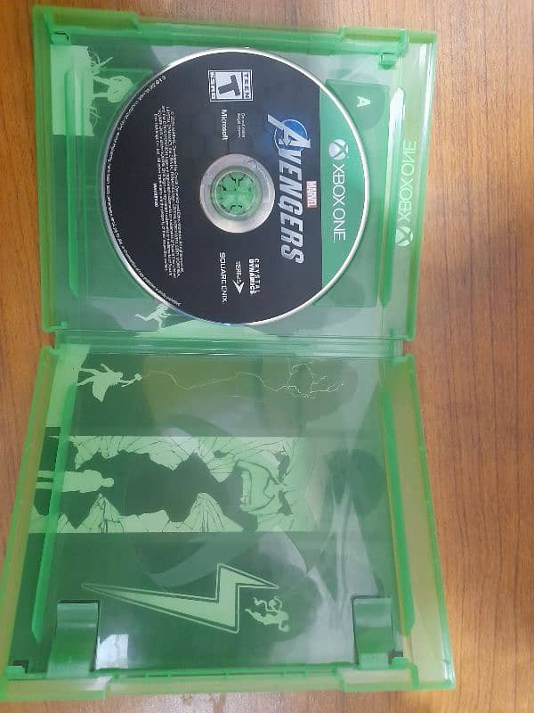 4 Xbox One Videogame Discs 11