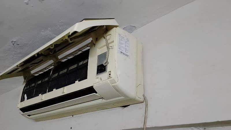 Haier 1 Ton AC good condition. 2