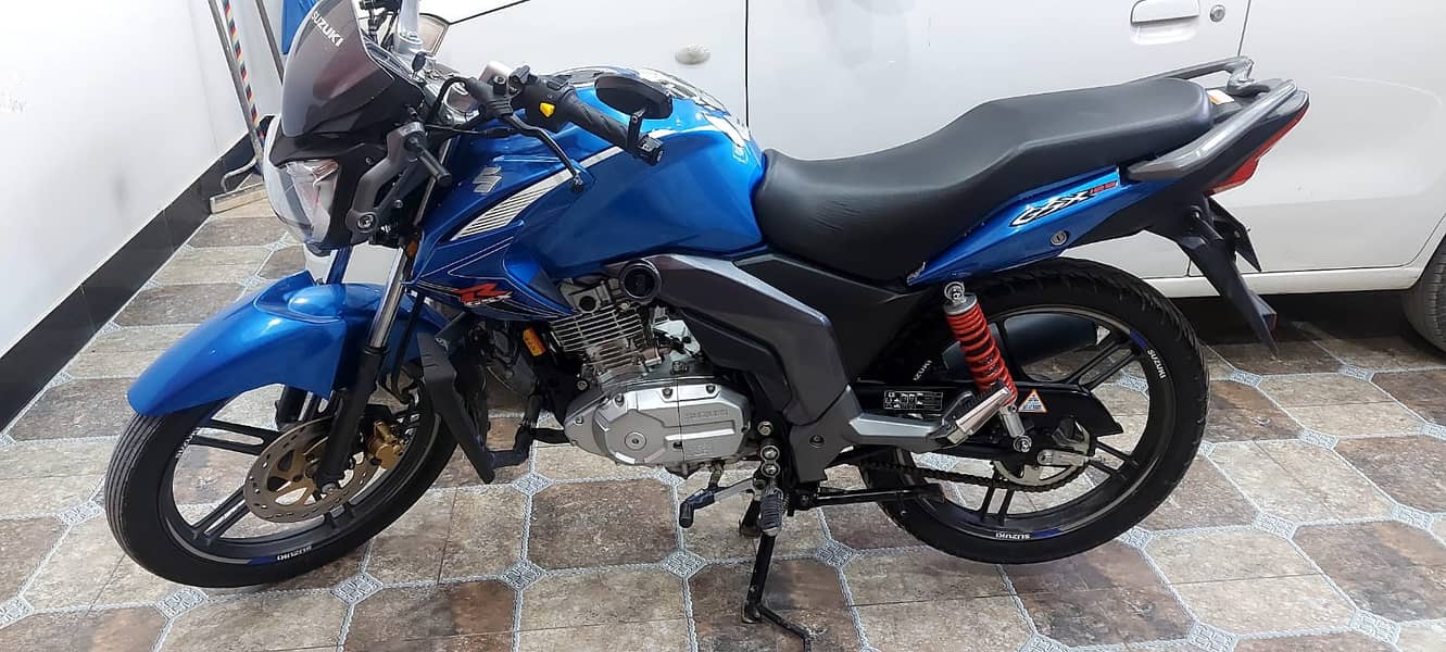 Suzuki GS-125 2024 2