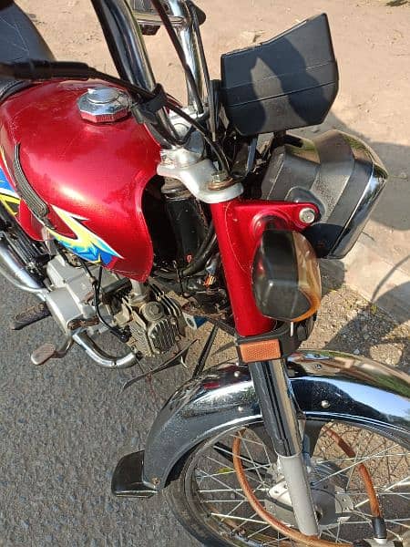 Honda CD 70 2021 5