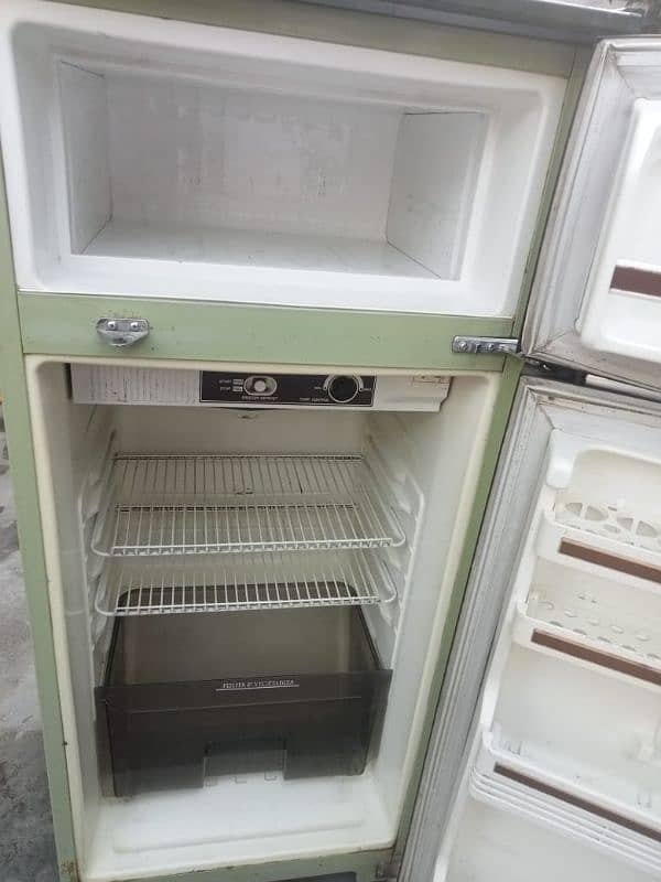 fridge for sale karna hai argent compresser ka masla 7