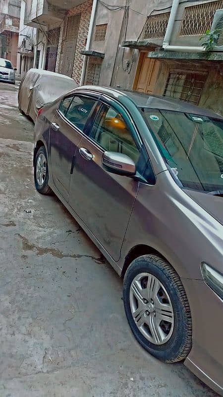 Honda City IVTEC 2015 in mint condition. . smooth drive 2