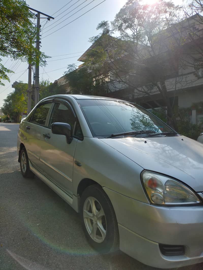 Suzuki Liana 2011 RXI 0