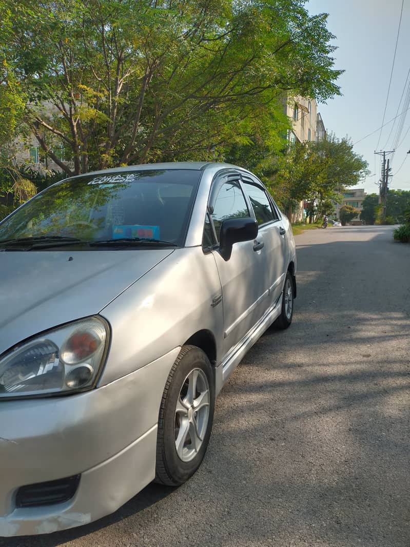 Suzuki Liana 2011 RXI 1