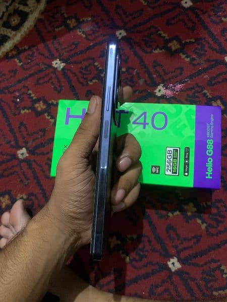 Infinix Hot 40 8/256 2