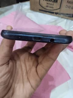 Infinix hot 11 play condition 10 by 9 p hai