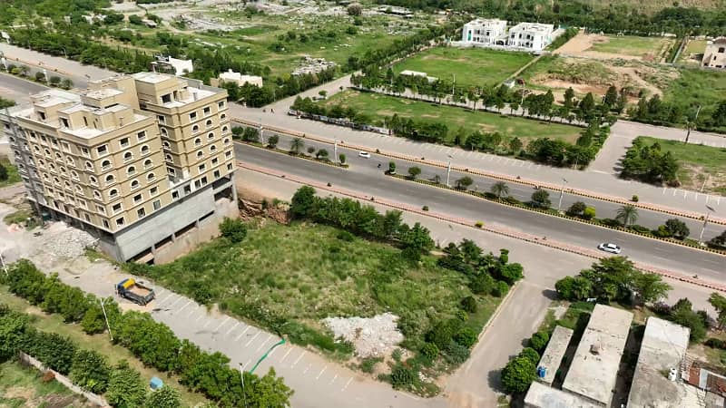 4 kanal Commercial Plot for Sale in Gulberg Greens Islamabad 9