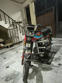 ACHI CONDITION MEIN HA EXCHANGE WITH HONDA 125 POSSIBLE  03249596340