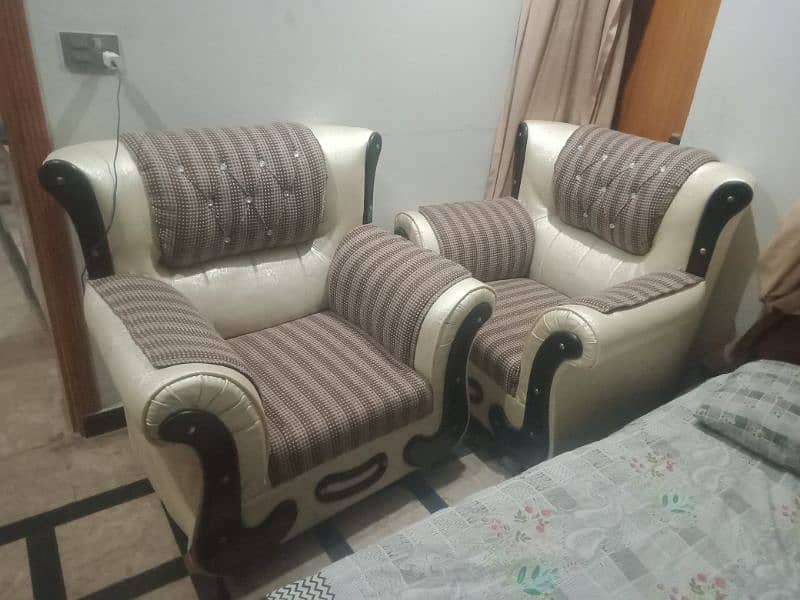 5 Seater Sofa With Table Set 1