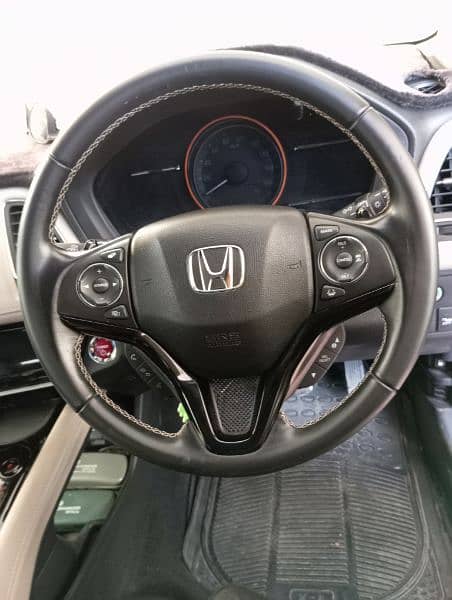 Honda Vezel 2016 3