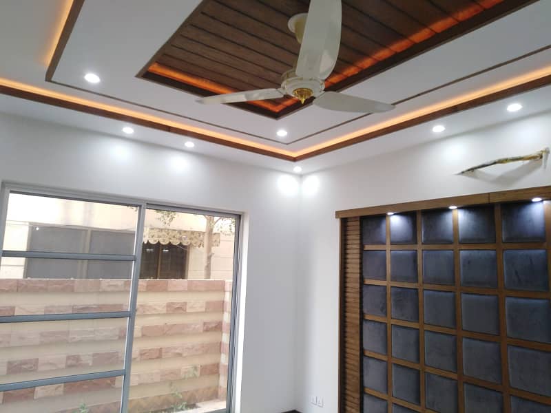 1 Kanal Like New Upper Portion Available For Rent In EE Block Bahria Town Lahore 9