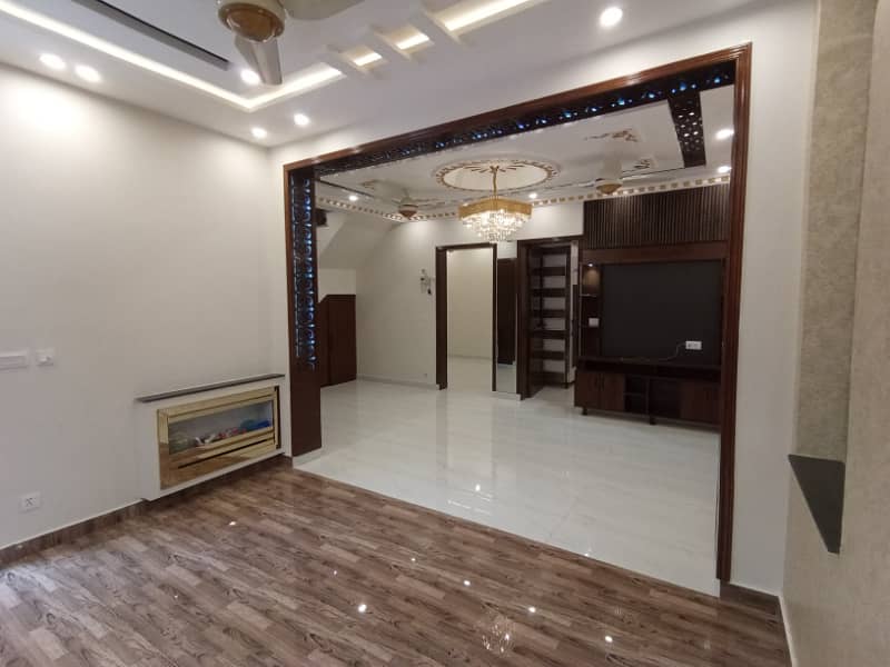 FOR SALE VERY REASONABLE PRICE 5 MARLA BRAND NEW HOUSE IN SECTOR D BAHRIA TOWN LAHORE 10