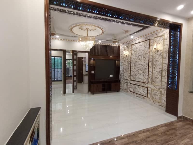 FOR SALE VERY REASONABLE PRICE 5 MARLA BRAND NEW HOUSE IN SECTOR D BAHRIA TOWN LAHORE 14