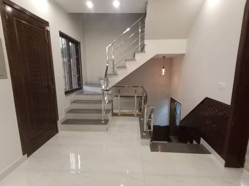 FOR SALE VERY REASONABLE PRICE 5 MARLA BRAND NEW HOUSE IN SECTOR D BAHRIA TOWN LAHORE 35