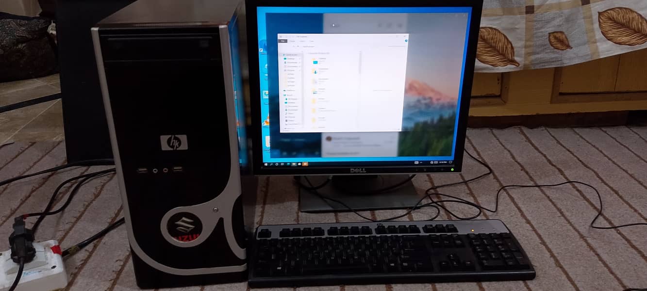 Computer  CPU i5  monitor 0