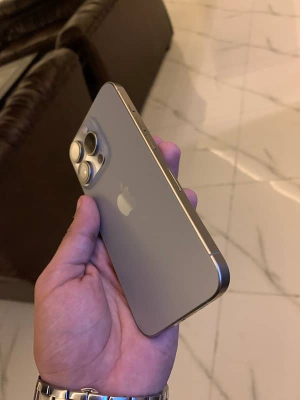 iPhone 15 pro factory unlock 1